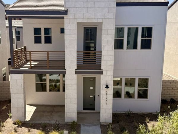 27403 Creekwood Lane, Valencia, CA 91381