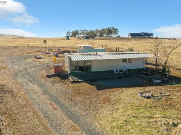 6335 Hammonton Smartville Rd, Marysville, CA 95901