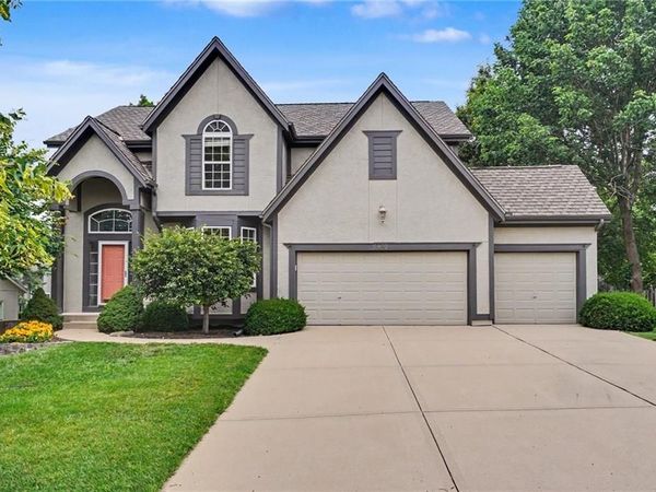 5910 W 154th Street, Overland Park, KS 66223