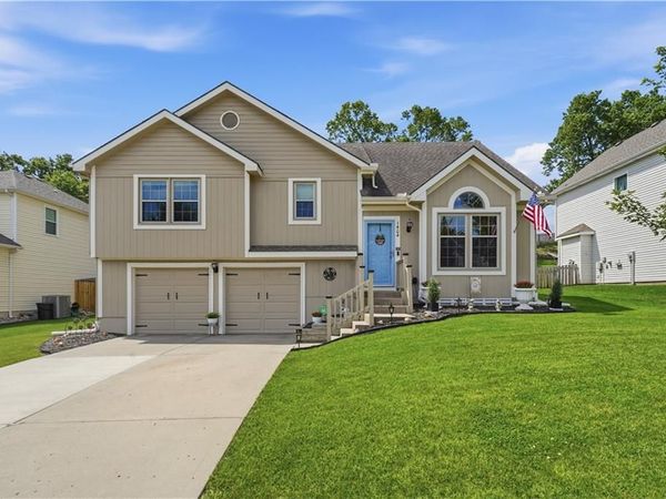 1404 Fox Run Trail, Platte City, MO 64079