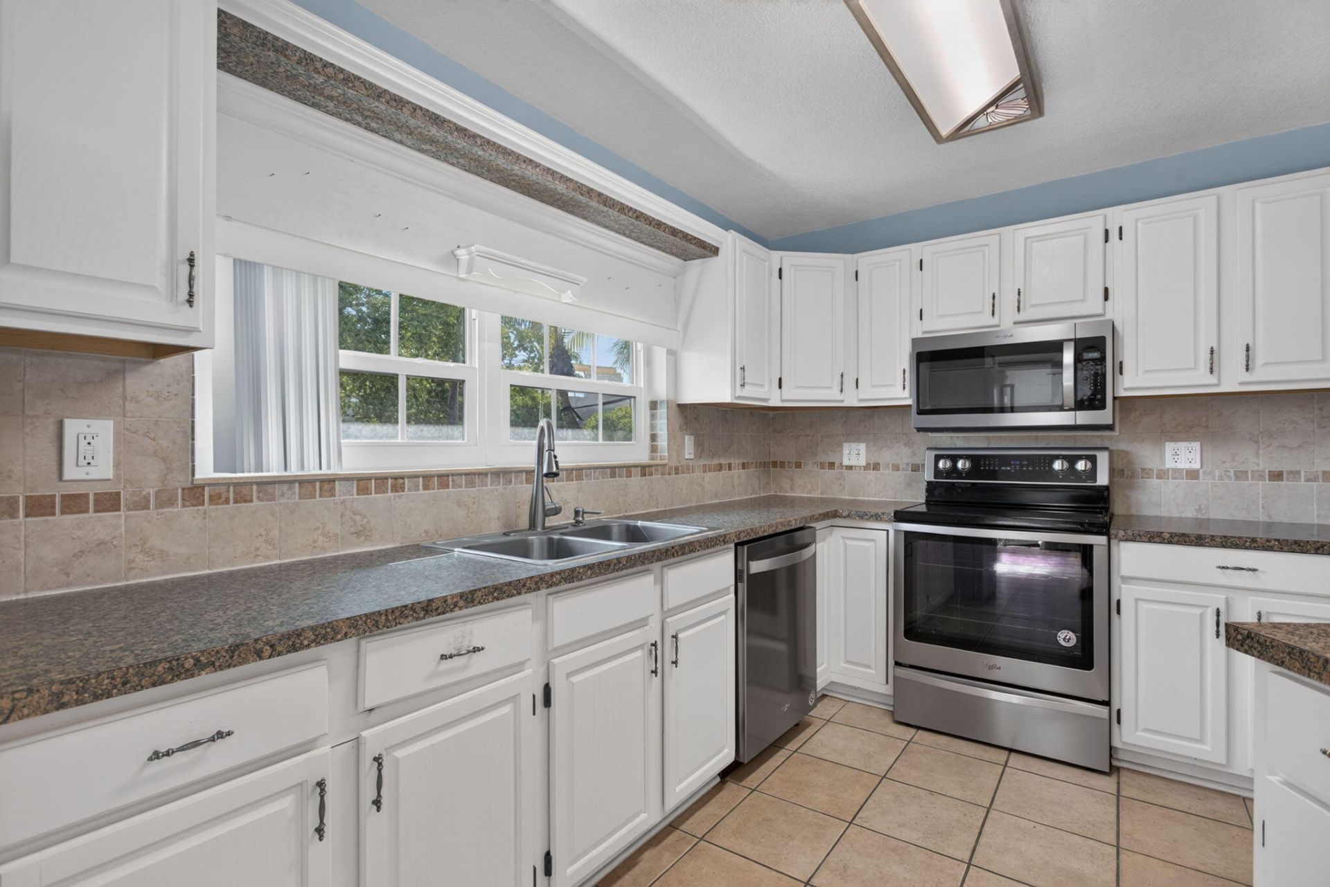 4931 NE 27th Avenue, Lighthouse Point, FL 33064 Photo