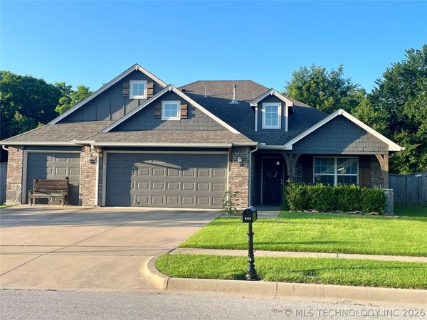 3113 W Fredericksburg Street , Broken Arrow, OK 74011