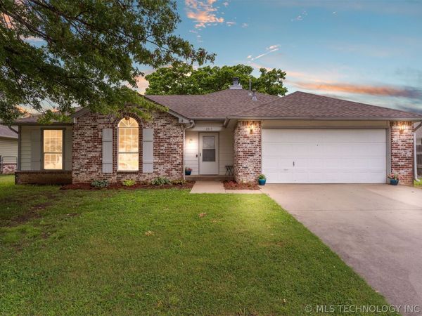 2317 SW Quail Run Drive , Claremore, OK 74019
