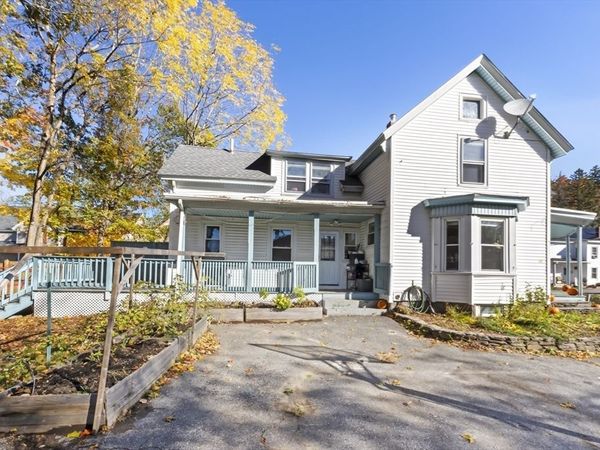 42 Vine Street, Leominster, MA 01453