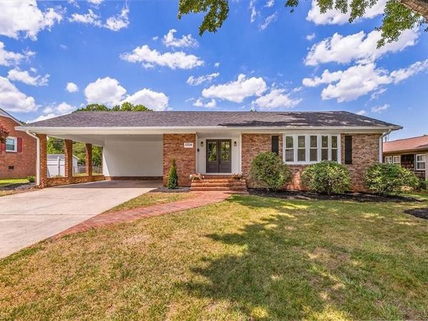 2914 Cornwallis Drive, Greensboro, NC 27408