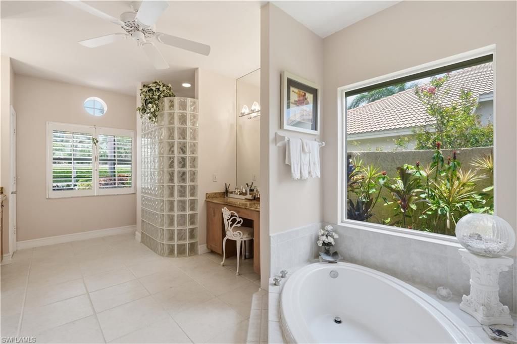 11811 Longshore Way E, Naples, FL 34119 Photo
