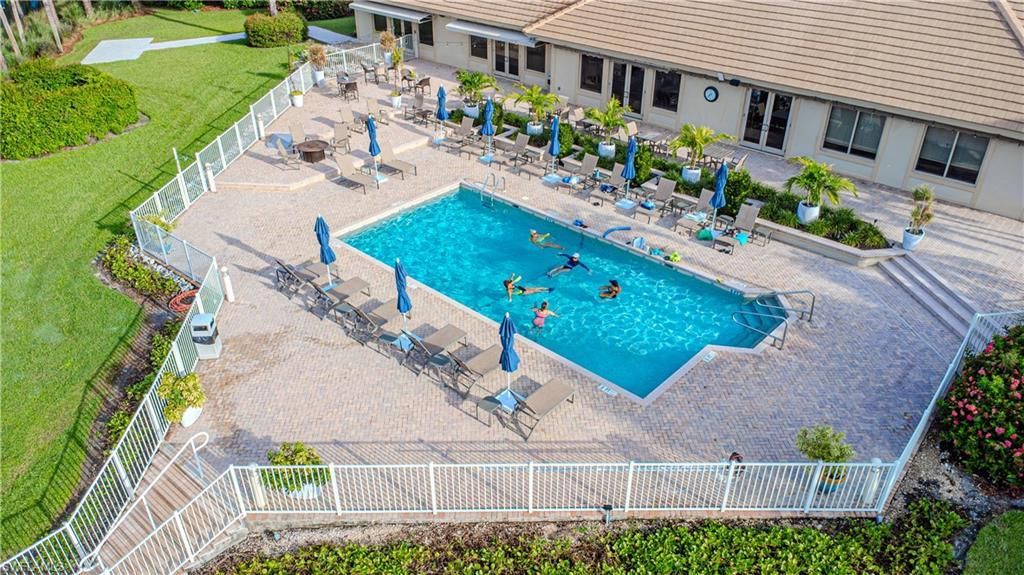 11811 Longshore Way E, Naples, FL 34119 Photo