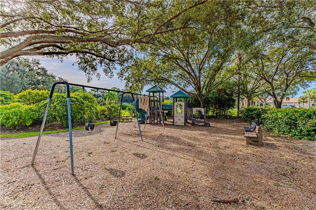 11811 Longshore Way E, Naples, FL 34119 Photo