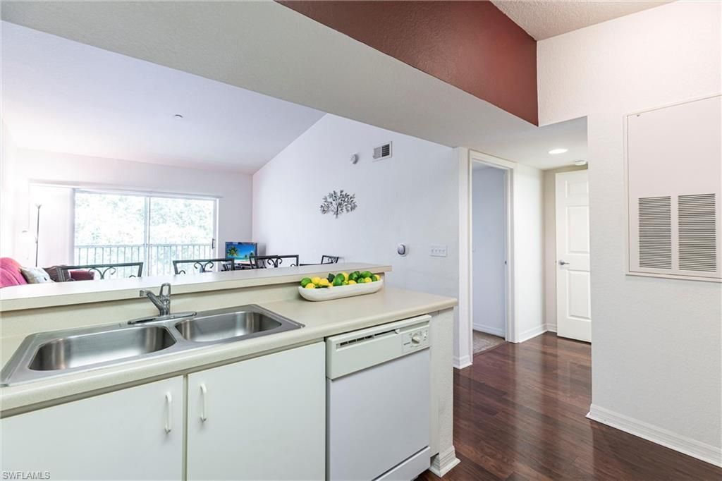 8274 Key Royal Cir, Unit 1036, Naples, FL 34119 Photo