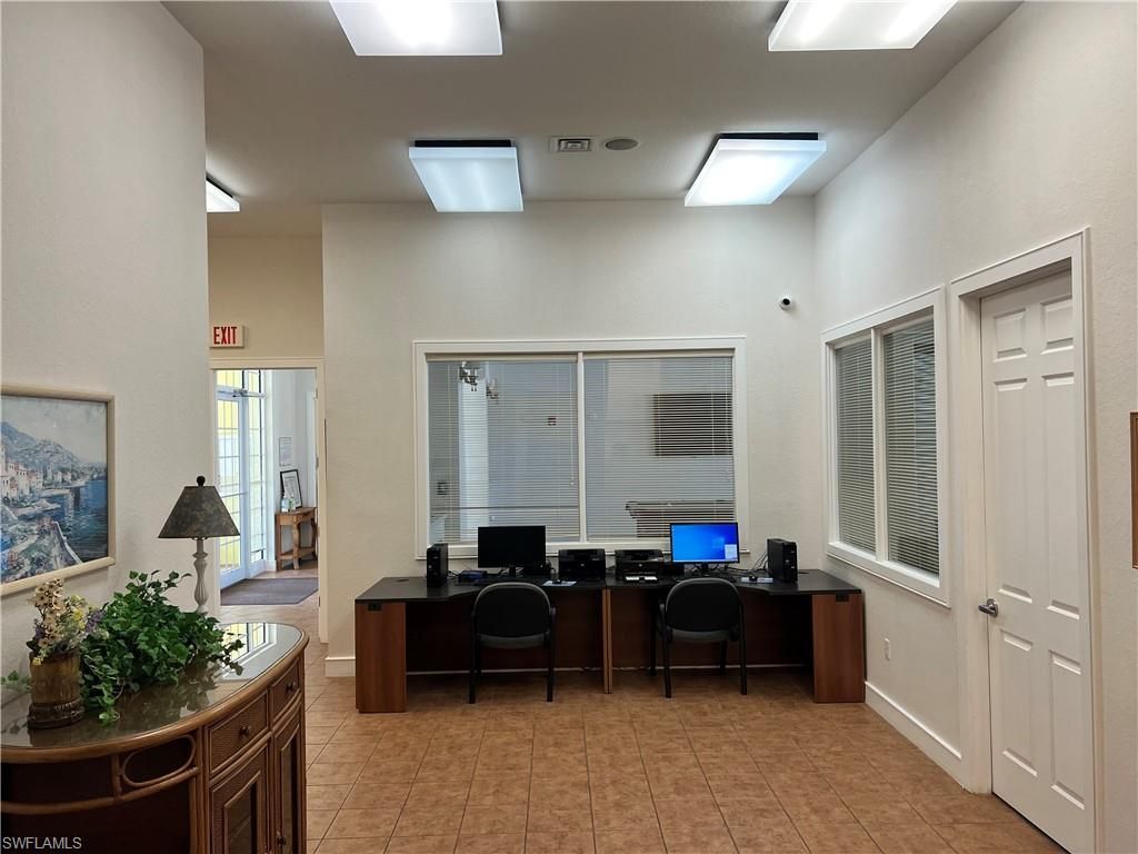 8274 Key Royal Cir, Unit 1036, Naples, FL 34119 Photo