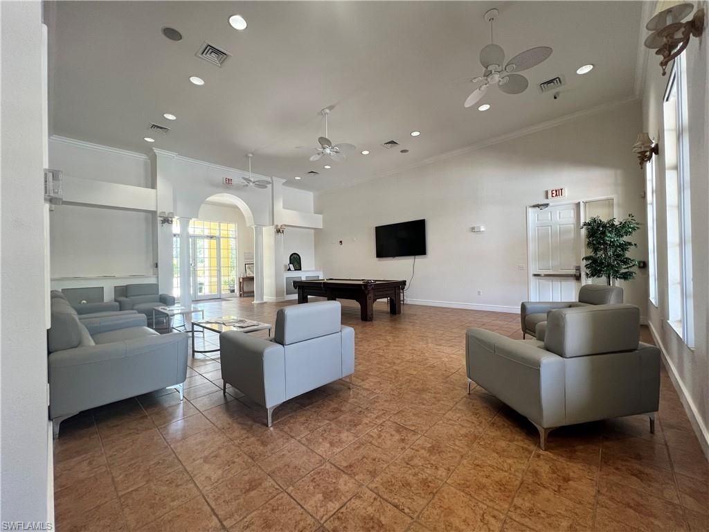 8274 Key Royal Cir, Unit 1036, Naples, FL 34119 Photo