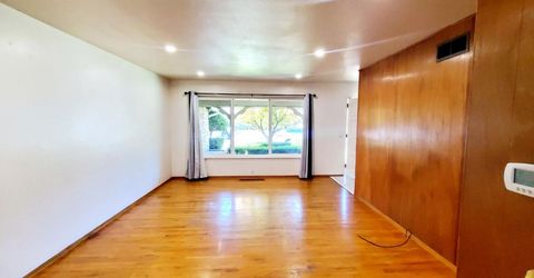 7722 Woodside Dr, Stockton, CA 95207 Photo