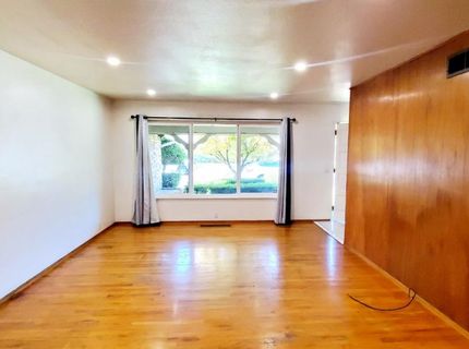7722 Woodside Dr, Stockton, CA 95207 Photo