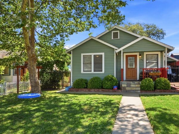 106 Summit St, Auburn, CA 95603