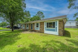 229 Amy Drive photo 4