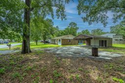 229 Amy Drive photo 4