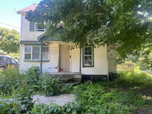 10191 Moscow Road, Jonesville, MI 49250