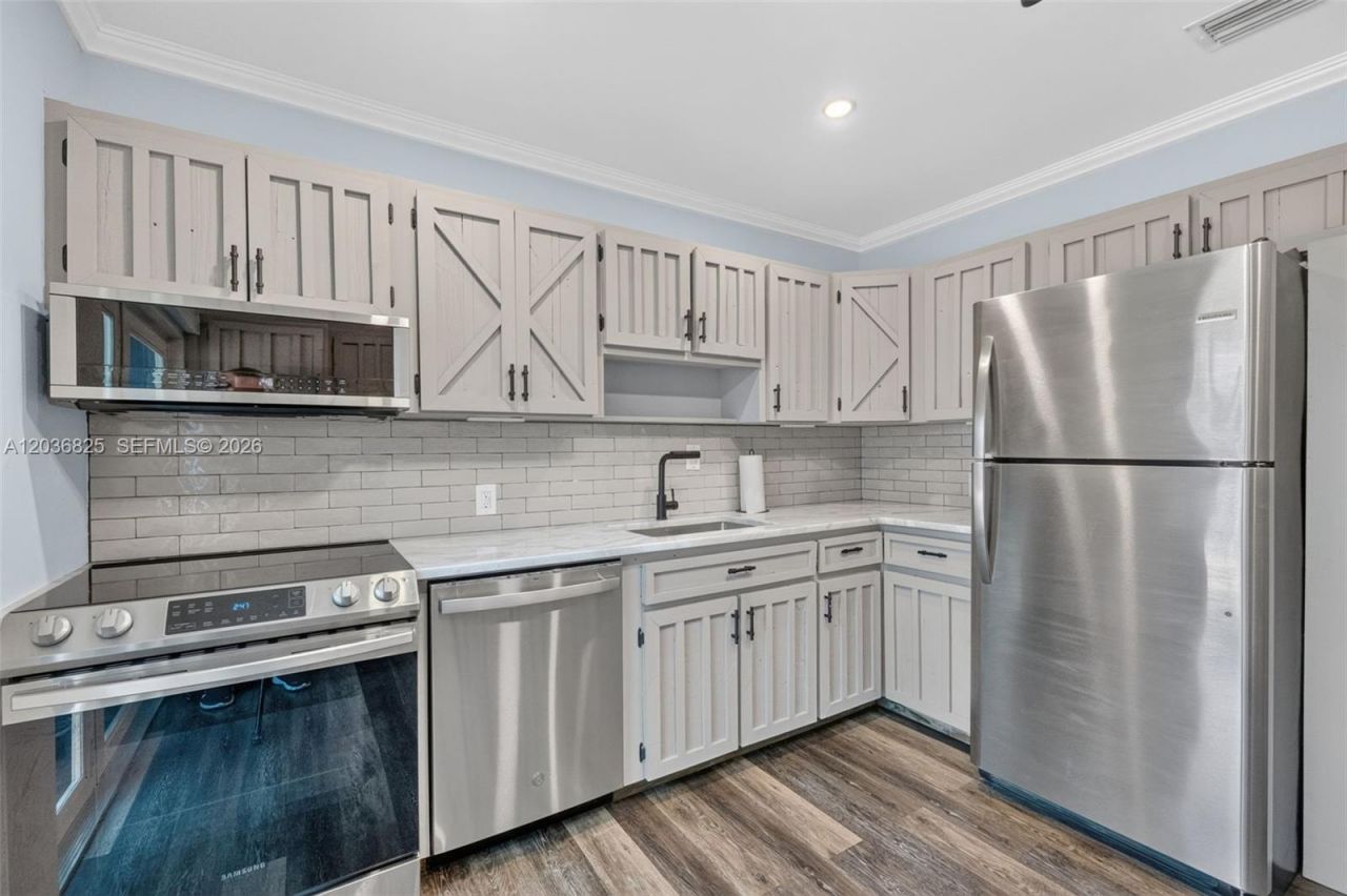 417 NW 46th St, Oakland Park, FL 33309 Photo