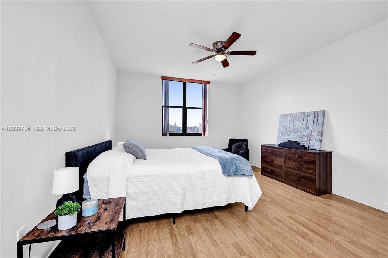 888 S Douglas Rd, Unit 910, Coral Gables, FL 33134 Photo