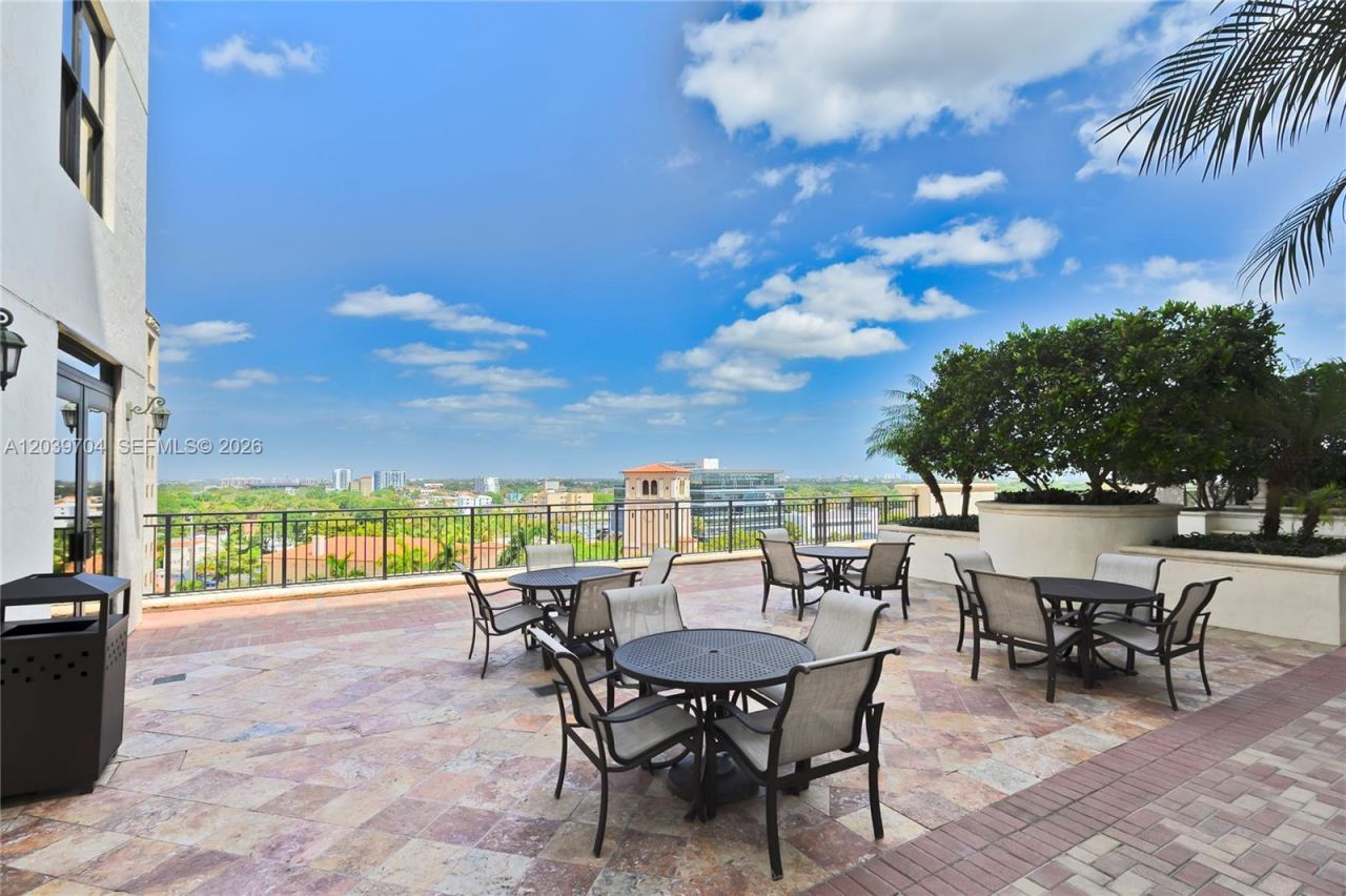 888 S Douglas Rd, Unit 910, Coral Gables, FL 33134 Photo