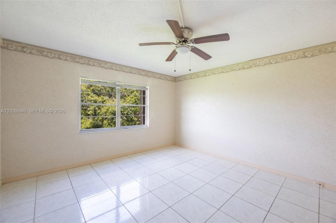 500 SW 130th Ter , Unit 301A, Pembroke Pines, FL 33027 Photo