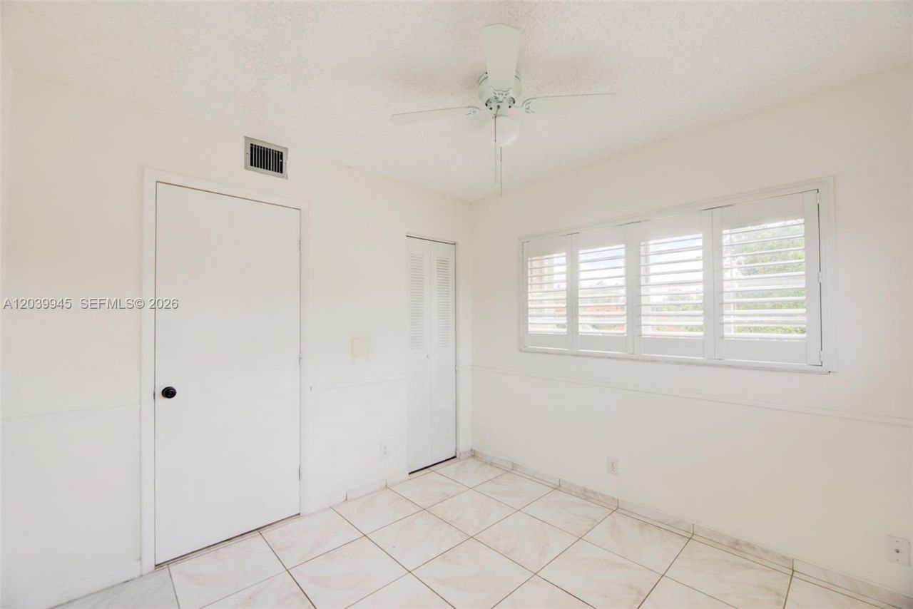500 SW 130th Ter , Unit 301A, Pembroke Pines, FL 33027 Photo