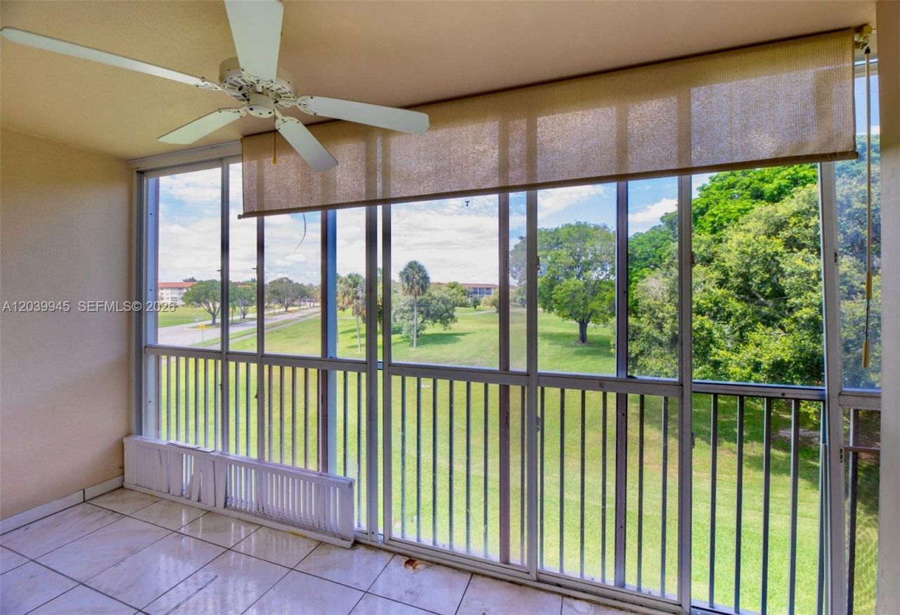 500 SW 130th Ter , Unit 301A, Pembroke Pines, FL 33027 Photo