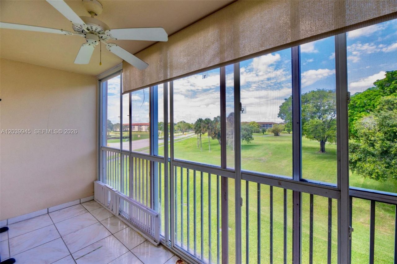 500 SW 130th Ter , Unit 301A, Pembroke Pines, FL 33027 Photo