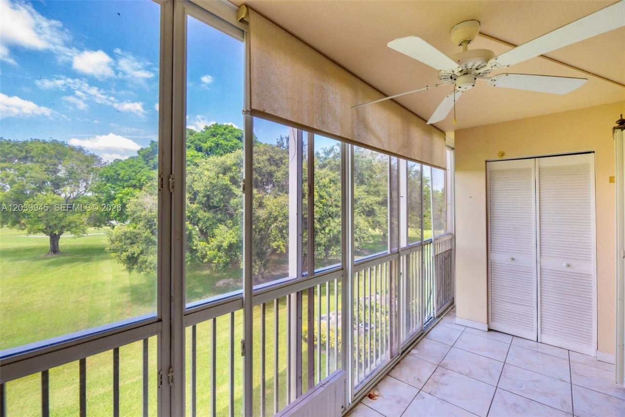 500 SW 130th Ter , Unit 301A, Pembroke Pines, FL 33027 Photo