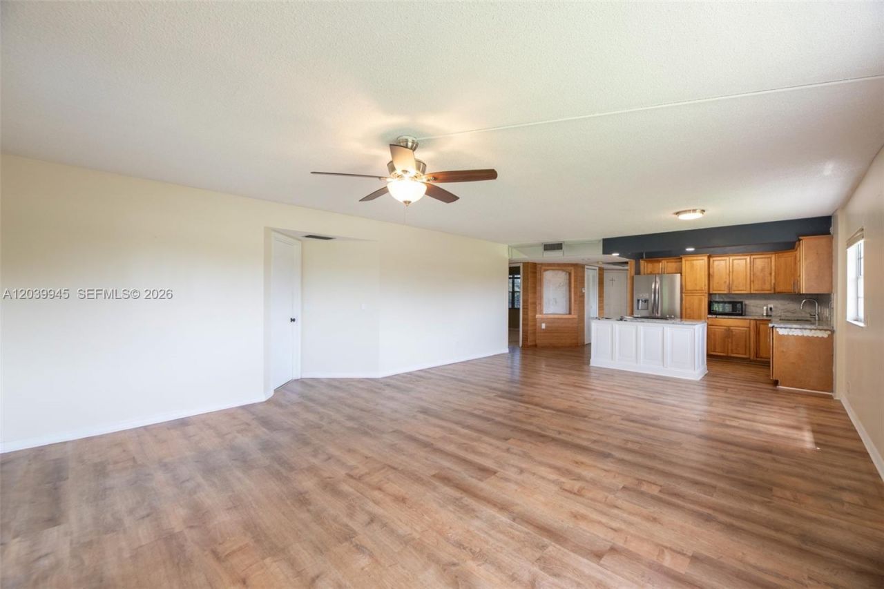 500 SW 130th Ter , Unit 301A, Pembroke Pines, FL 33027 Photo