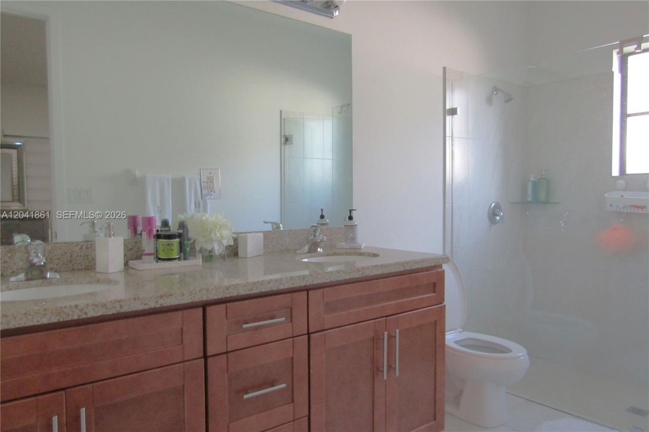 16825 SW 109th Pl , Miami, FL 33157 Photo