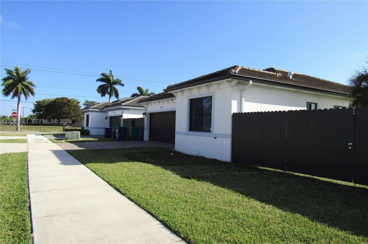 16825 SW 109th Pl, Miami, FL 33157 Photo