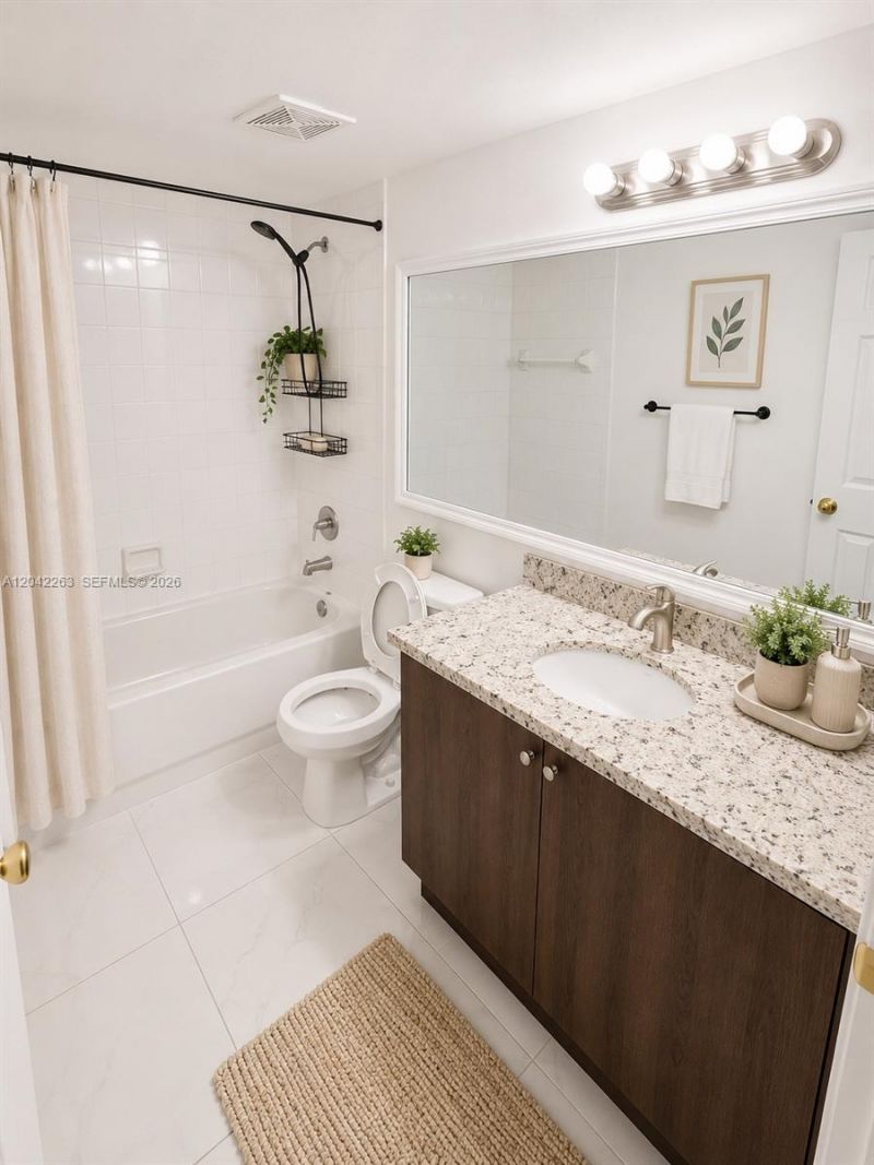 11177 SW 8th St, Unit 208, Pembroke Pines, FL 33025 Photo