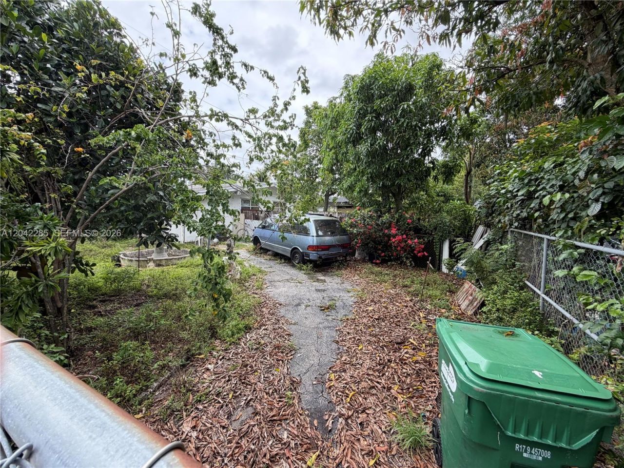 16225 NE 2nd Ave, Miami, FL 33162 Photo