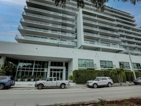 1600 SW 1st Ave , Unit TH-09, Miami, FL 33129