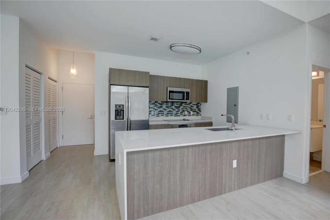 1600 SW 1st Ave , Unit TH-09, Miami, FL 33129 Photo