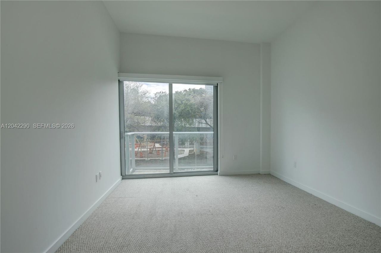 1600 SW 1st Ave , Unit TH-09, Miami, FL 33129 Photo