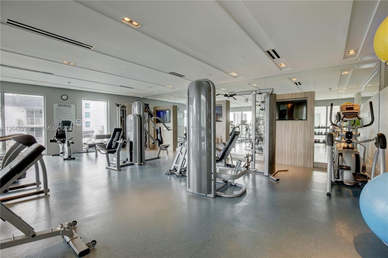 1600 SW 1st Ave , Unit TH-09, Miami, FL 33129 Photo