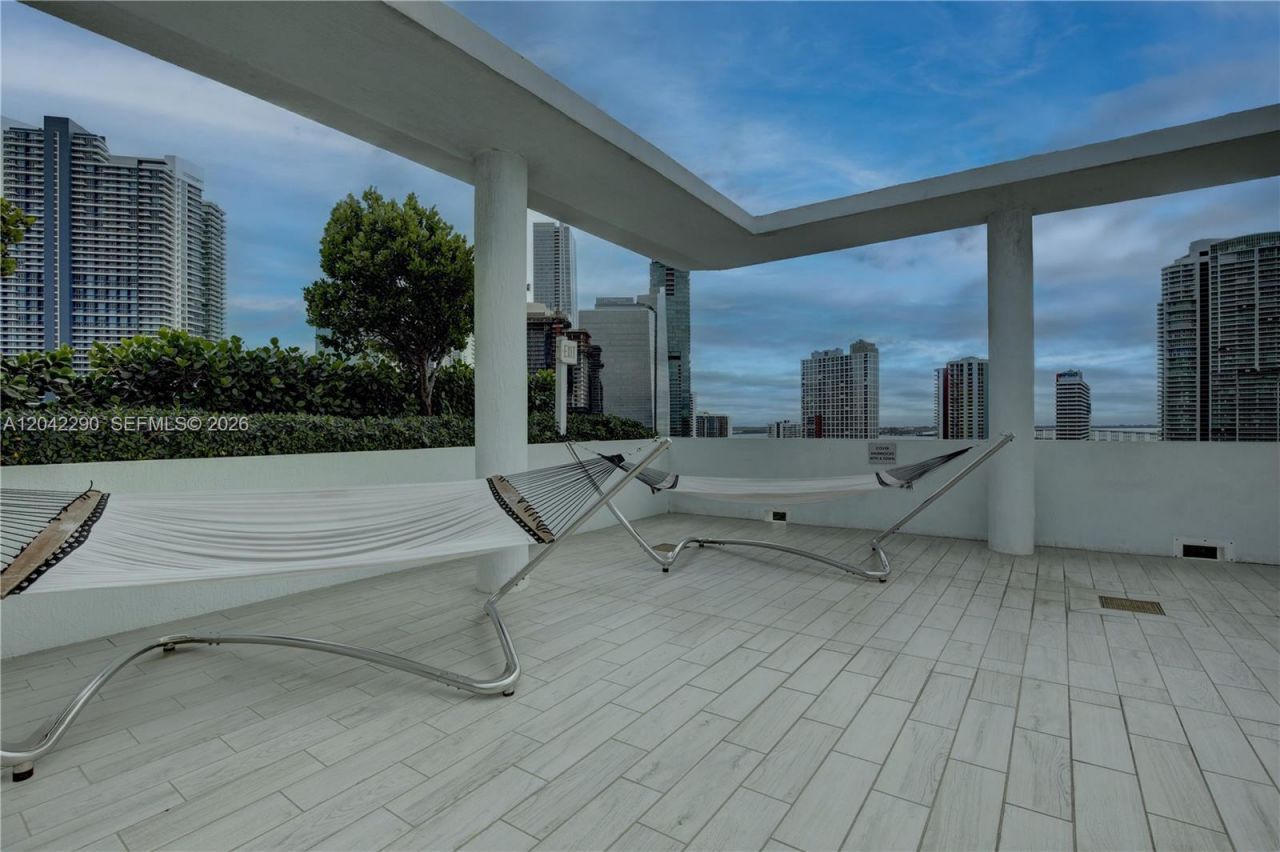1600 SW 1st Ave , Unit TH-09, Miami, FL 33129 Photo