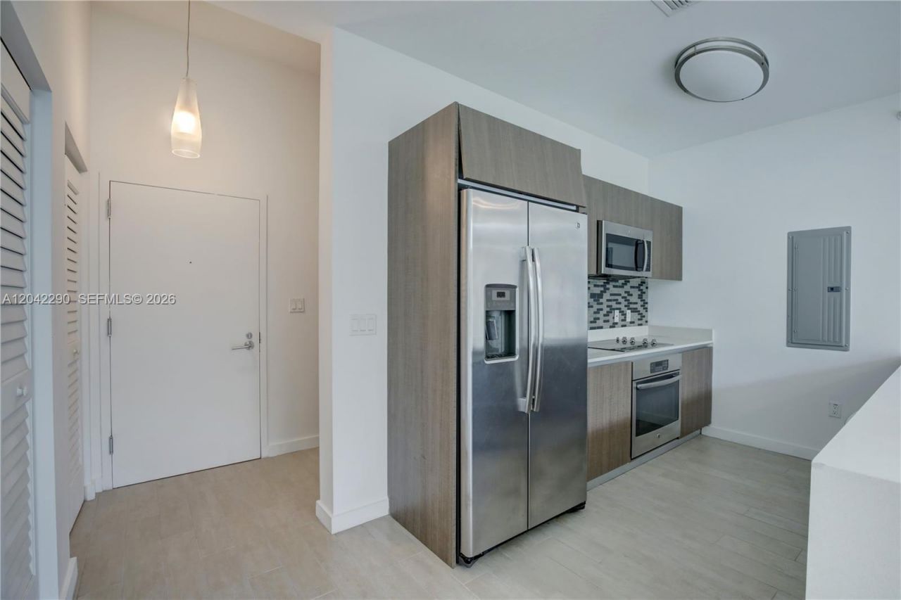 1600 SW 1st Ave , Unit TH-09, Miami, FL 33129 Photo
