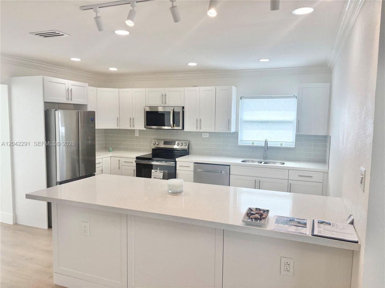 9602 NW 80th Pl, Tamarac, FL 33321 Photo