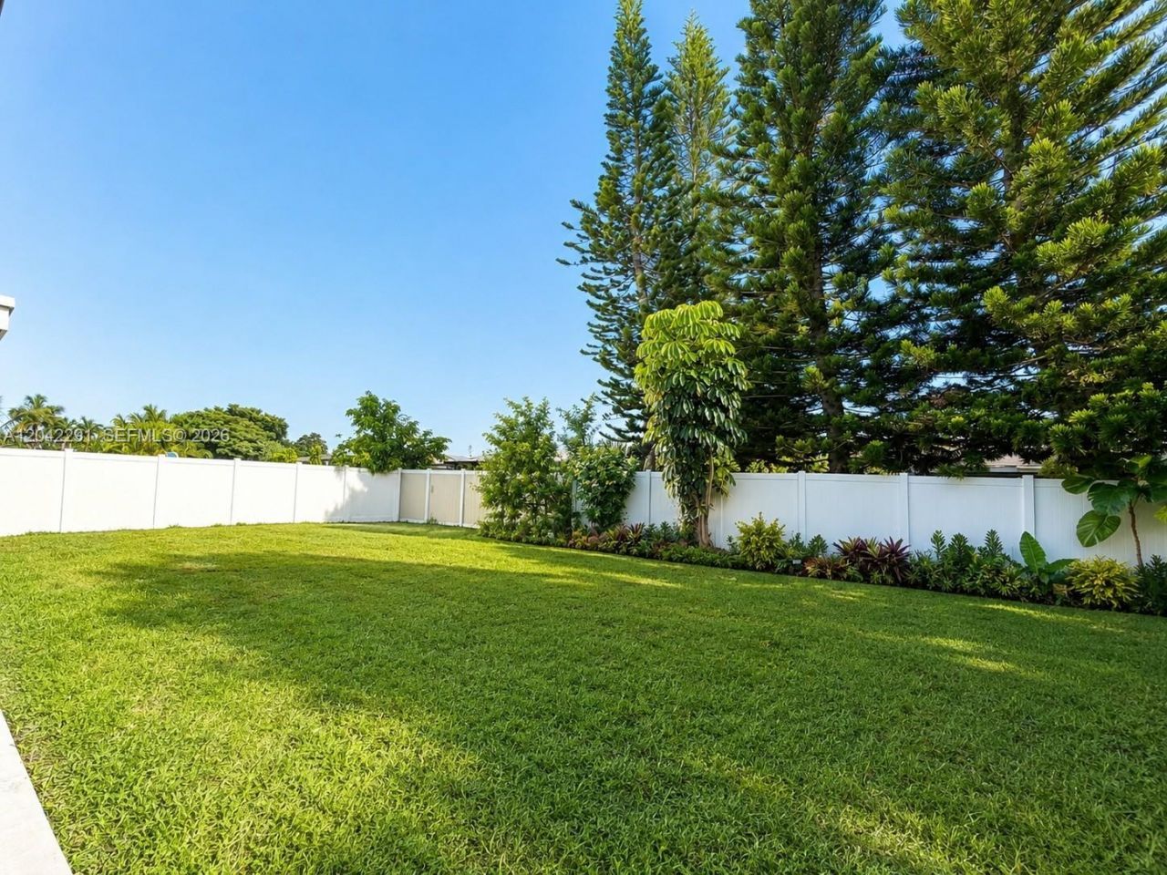 9602 NW 80th Pl, Tamarac, FL 33321 Photo