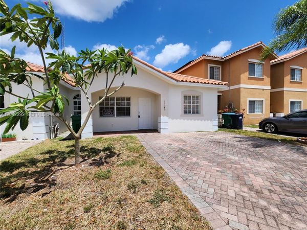10949 SW 181 TE , Miami, FL 33157