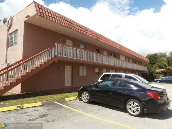 7830 NW 33rd St , Unit 206, Davie, FL 33024