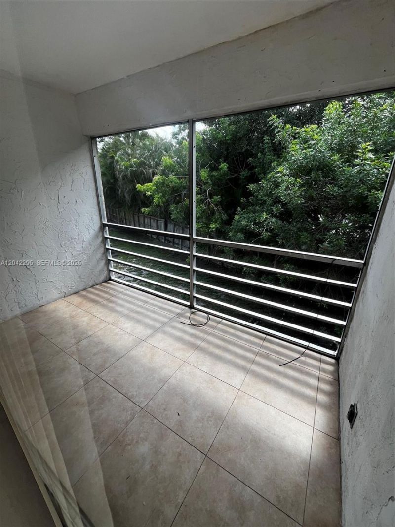 7830 NW 33rd St, Unit 206, Davie, FL 33024 Photo