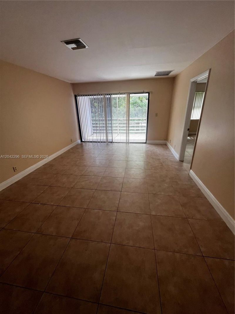 7830 NW 33rd St, Unit 206, Davie, FL 33024 Photo