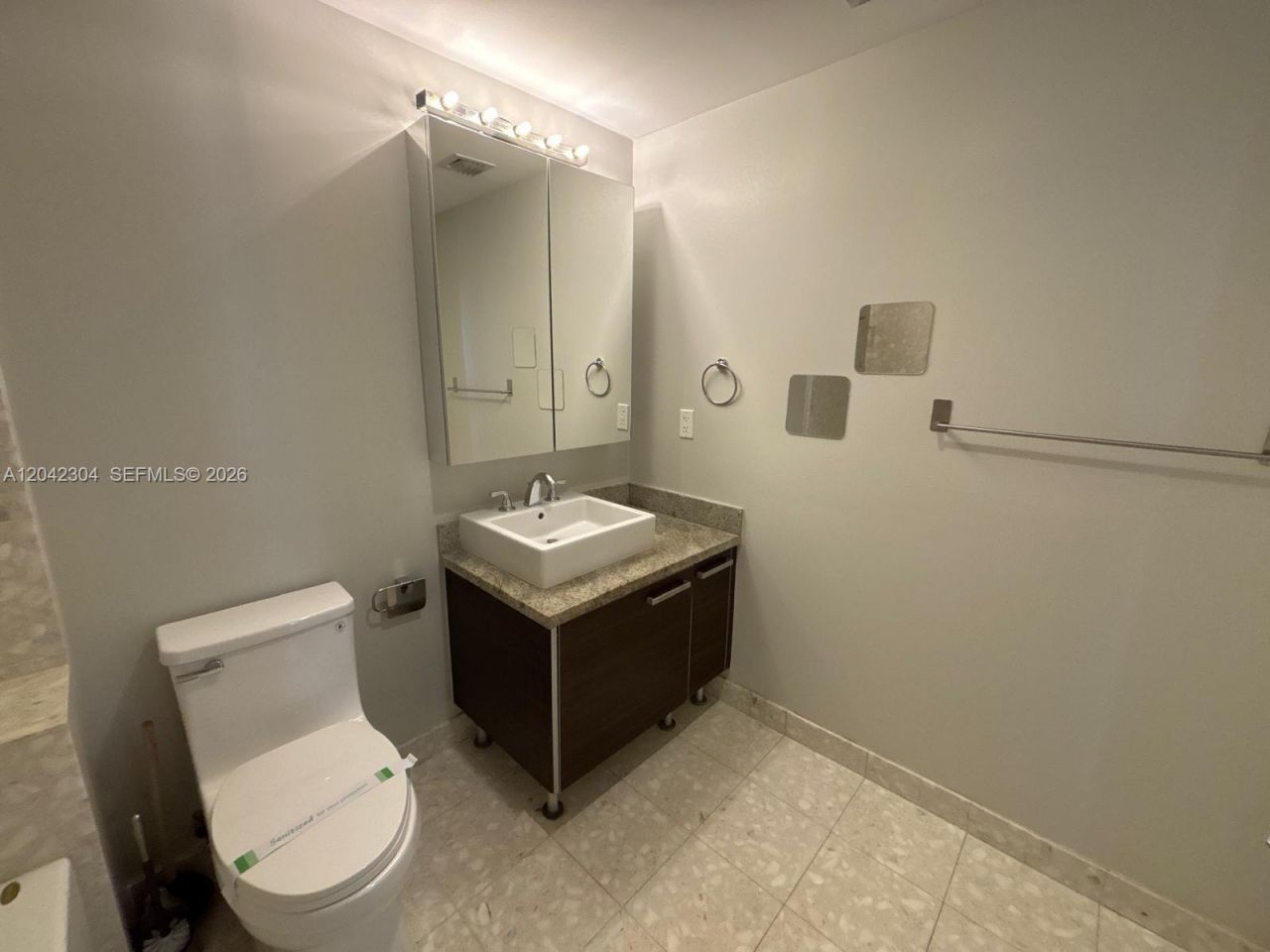 185 SW 7th St, Unit 1410, Miami, FL 33130 Photo