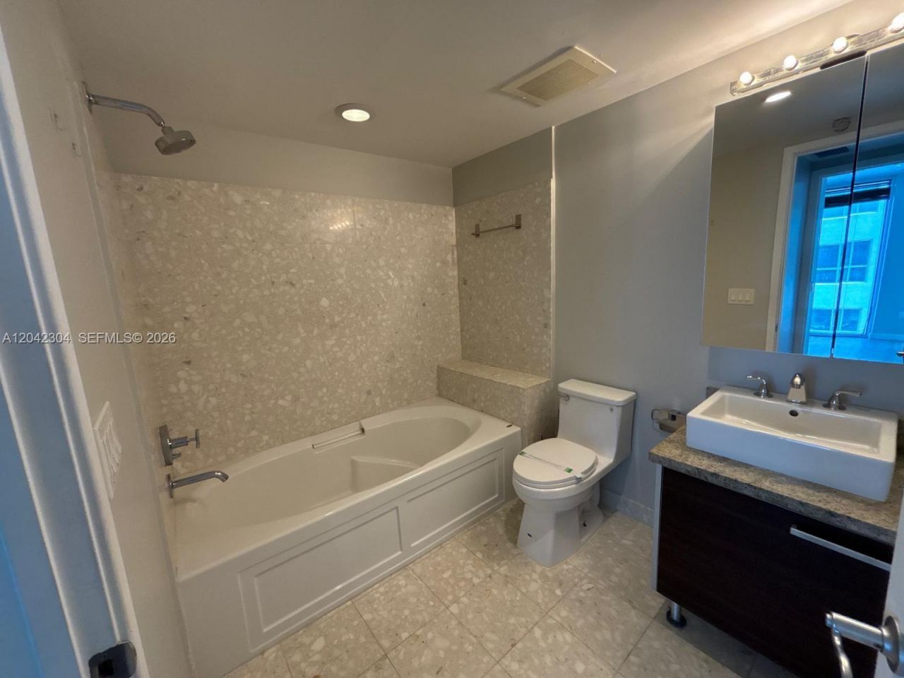 185 SW 7th St, Unit 1410, Miami, FL 33130 Photo
