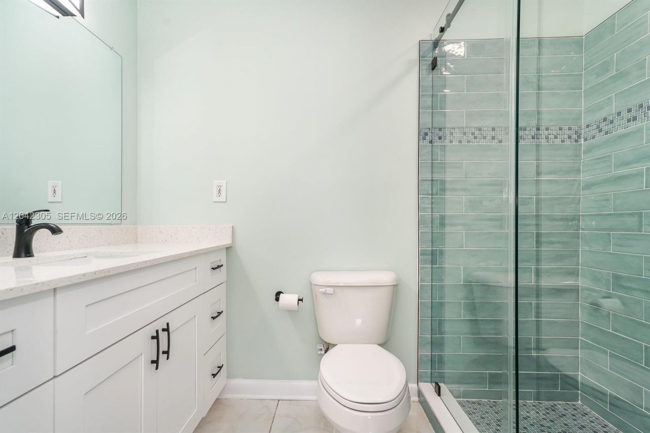 560 High Point Dr, Unit D, Delray Beach, FL 33445 Photo