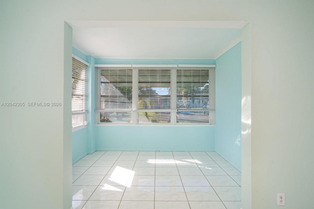 560 High Point Dr, Unit D, Delray Beach, FL 33445 Photo